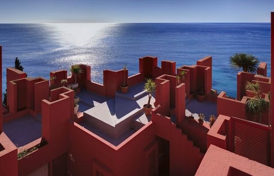 la-muralla-roja-y-el-uso-del-color